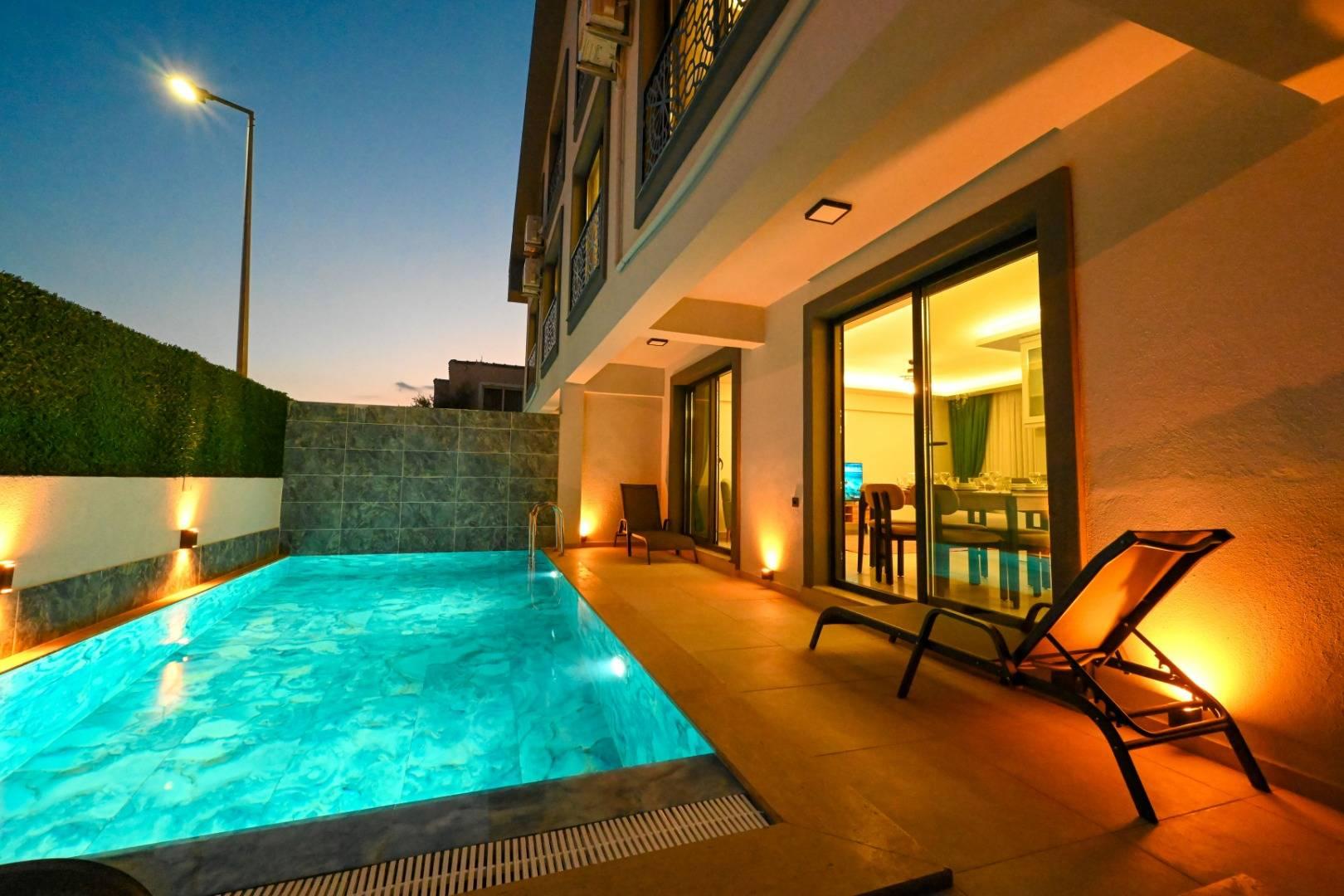 Fethiye Babataşı'nda Şehrin Kalbinde, Özel Havuzlu, Şık Villa-41779