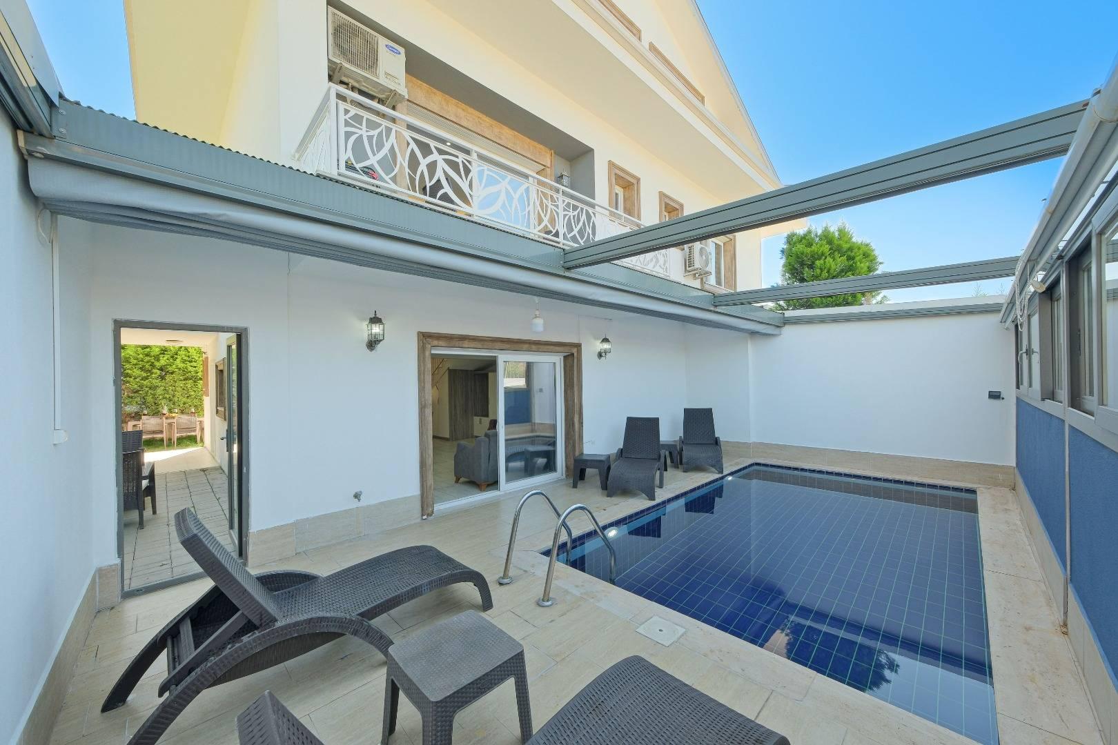 Fethiye Babataşı'nda Merkeze Yakın, Özel Havuzlu, 6 Kişilik Villa-42026