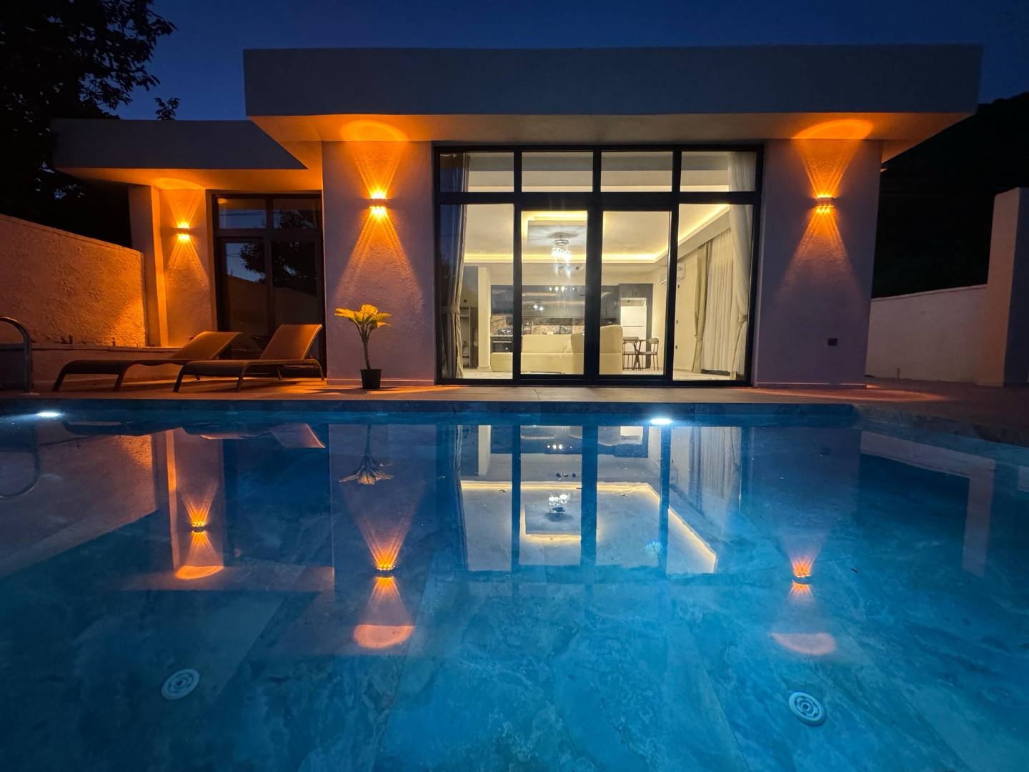 Fethiye Nif'te Minimalist Tasarımlı, Özel Havuzlu, Balayı Villası