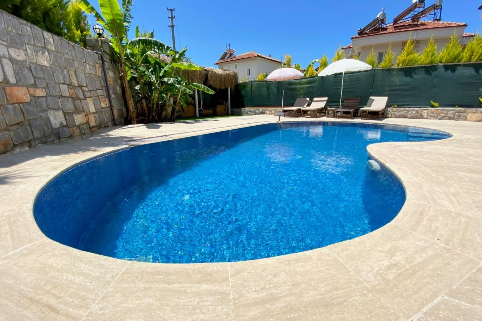 Fethiye Ölüdeniz'de Merkeze Yakın Konumda, Özel Havuzlu, Şık Villa-41367