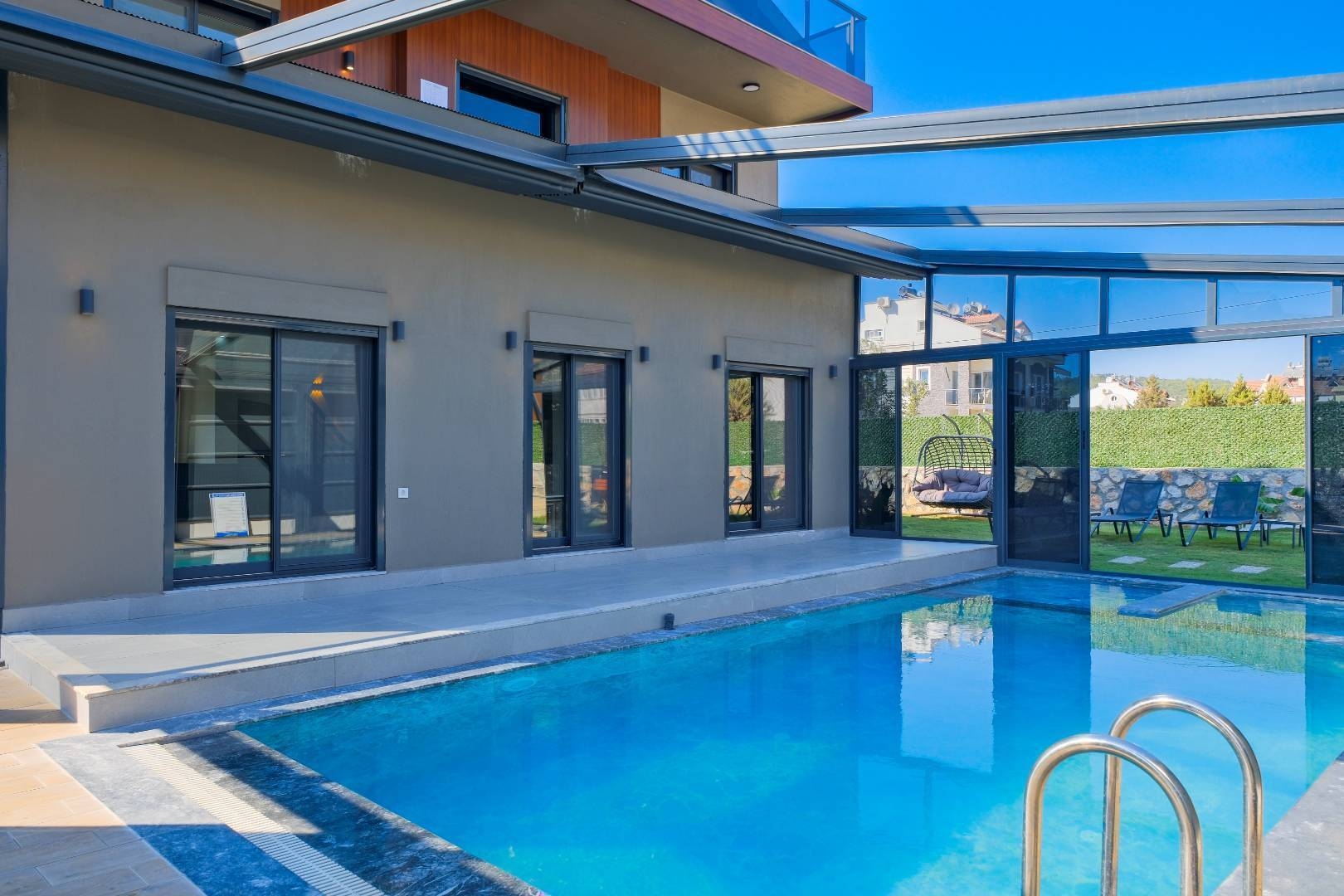 Fethiye Ölüdeniz'de Doğa Manzaralı, Özel Havuzlu, 8 Kişilik Villa