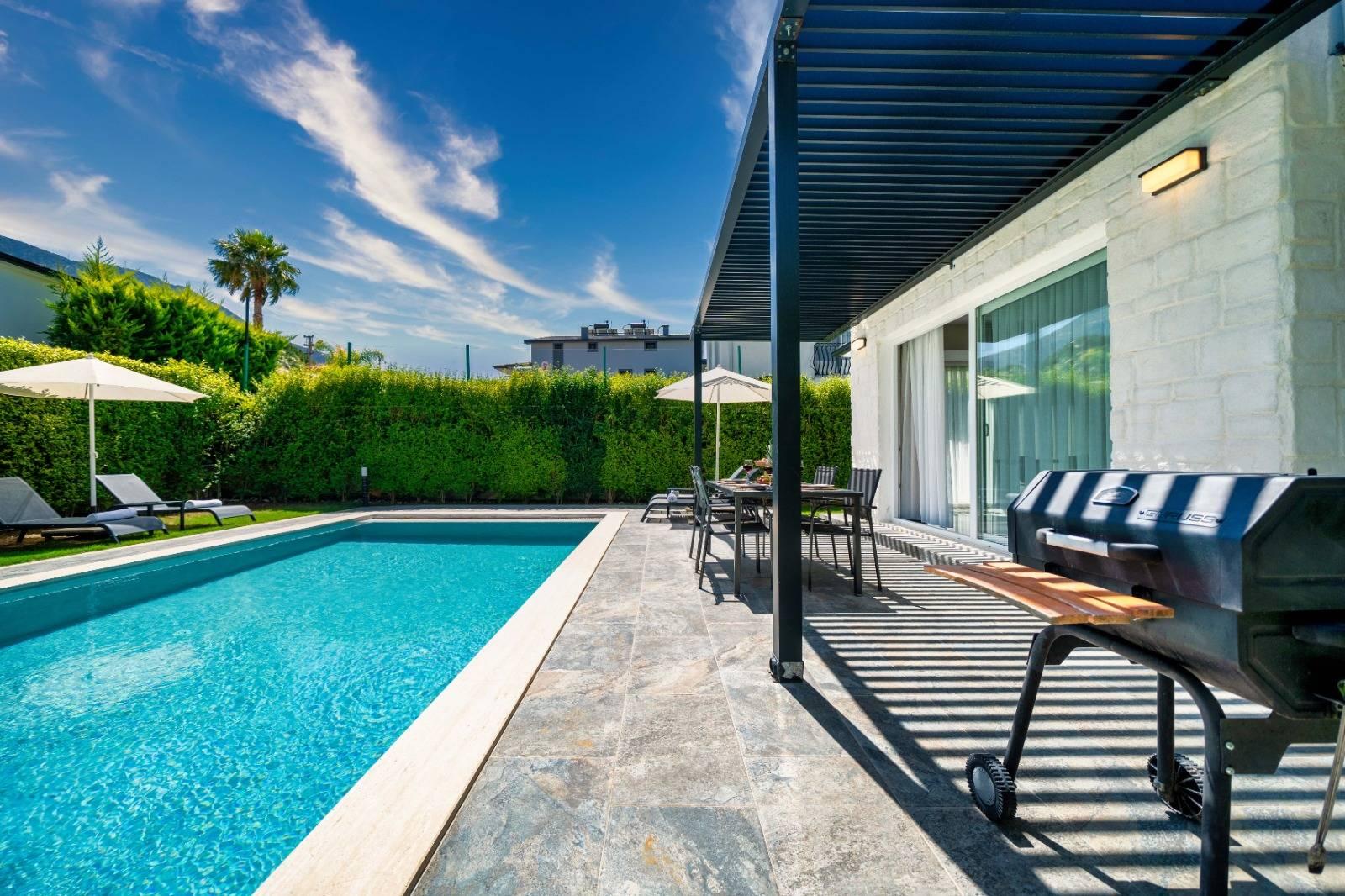 Fethiye Ölüdeniz'de Sakin Konumda, Özel Havuzlu, Ferah Villa-41846