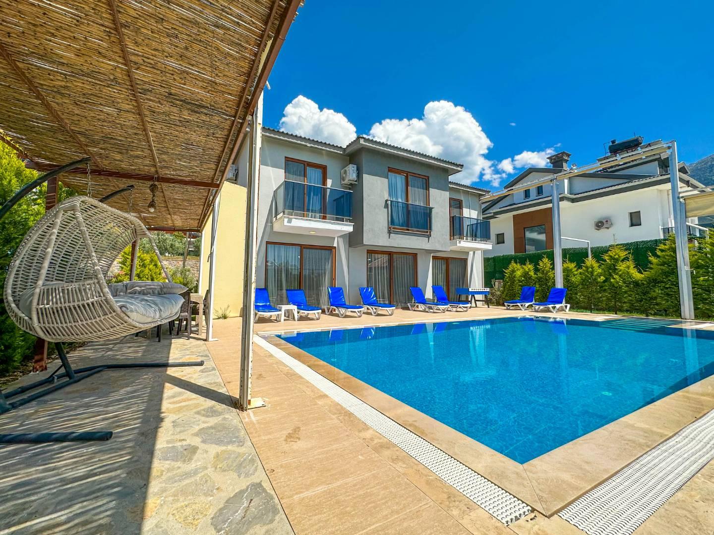 Fethiye Ölüdeniz'de Doğa İçerisinde, Özel Havuzlu, 8 Kişilik Villa-42256