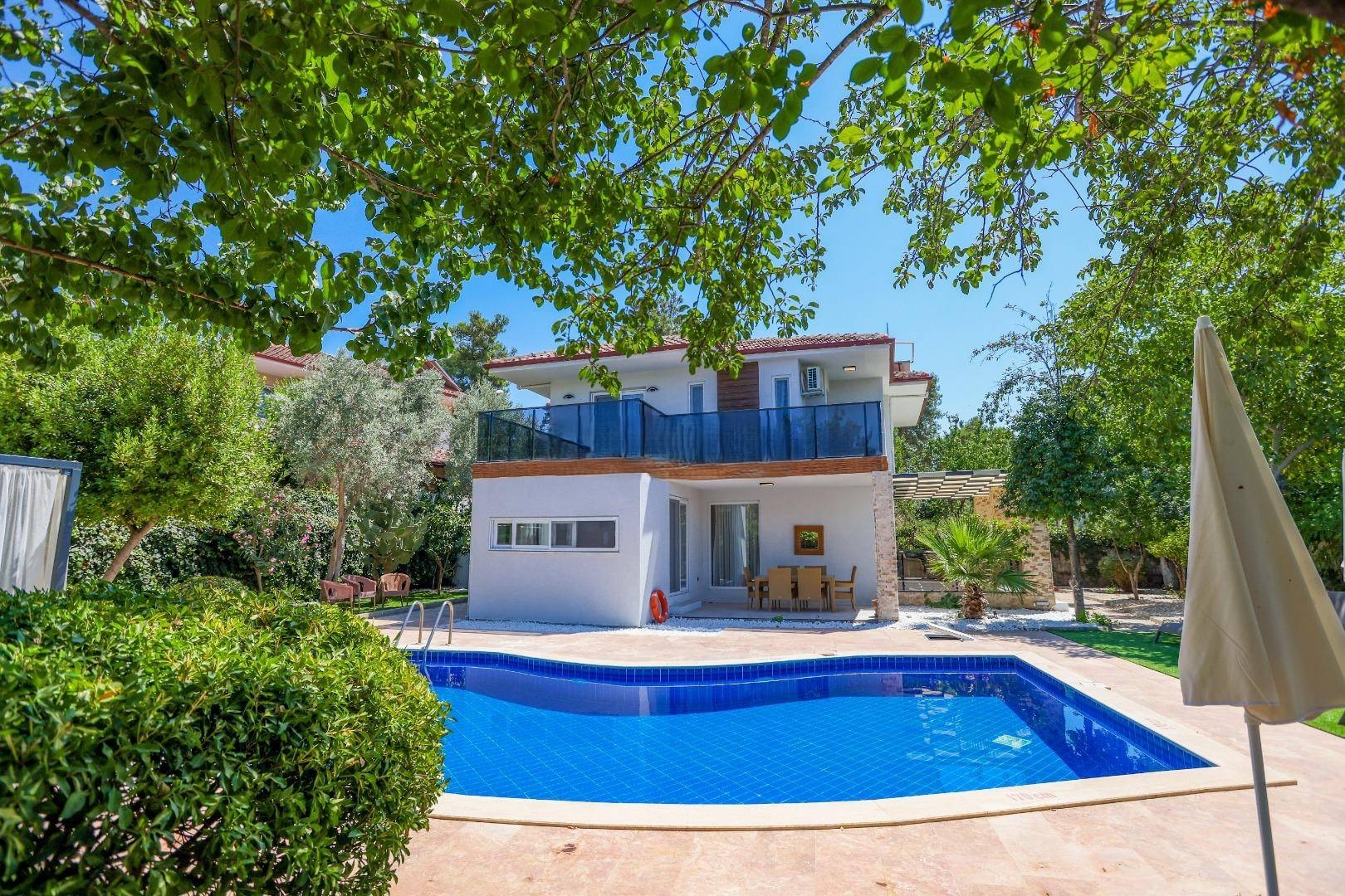 Fethiye Ölüdeniz'de Doğa İçerisinde, Özel Havuzlu, Bahçeli Villa