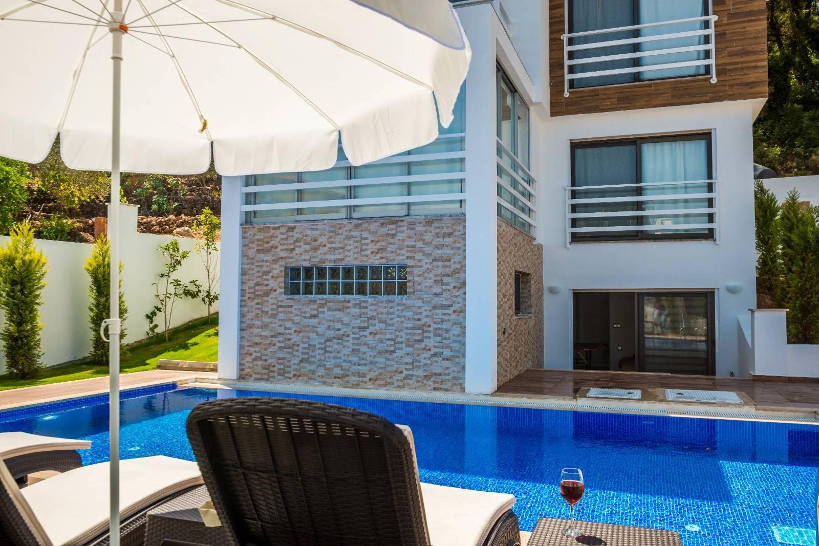 Fethiye Ölüdeniz'de Doğa İle İç İçe, Özel Havuzlu, Ferah Villa-41895