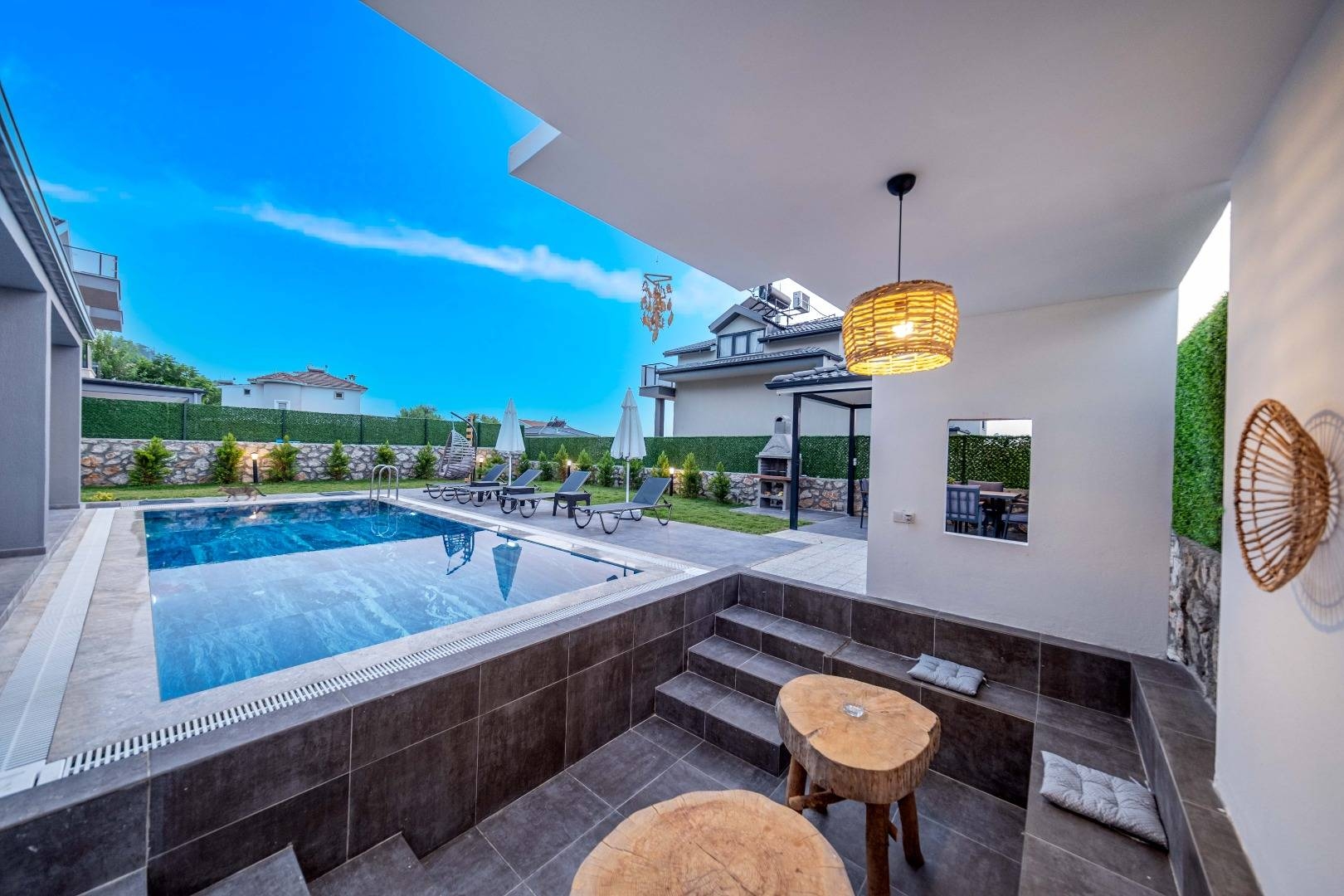 Fethiye Ölüdeniz'de Doğayla Baş Başa, Özel Havuzlu, Konforlu Villa