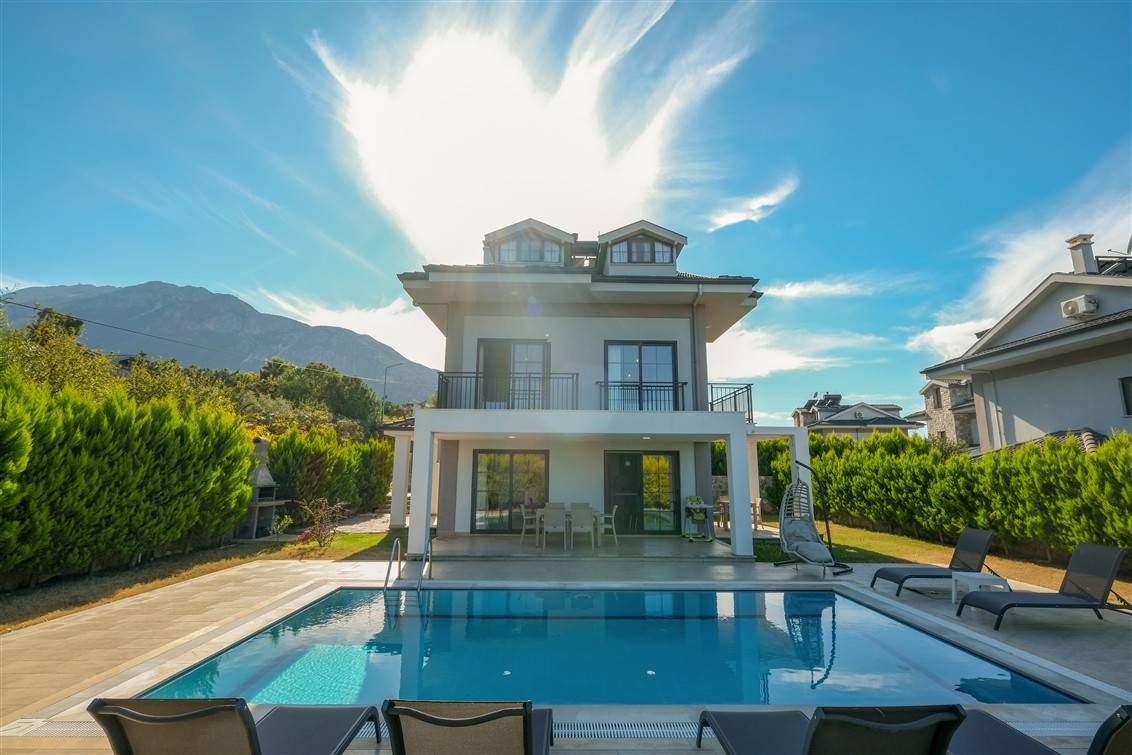 Fethiye Ölüdeniz'de Doğayla İç İçe, Özel Havuzlu, Bahçeli Villa
