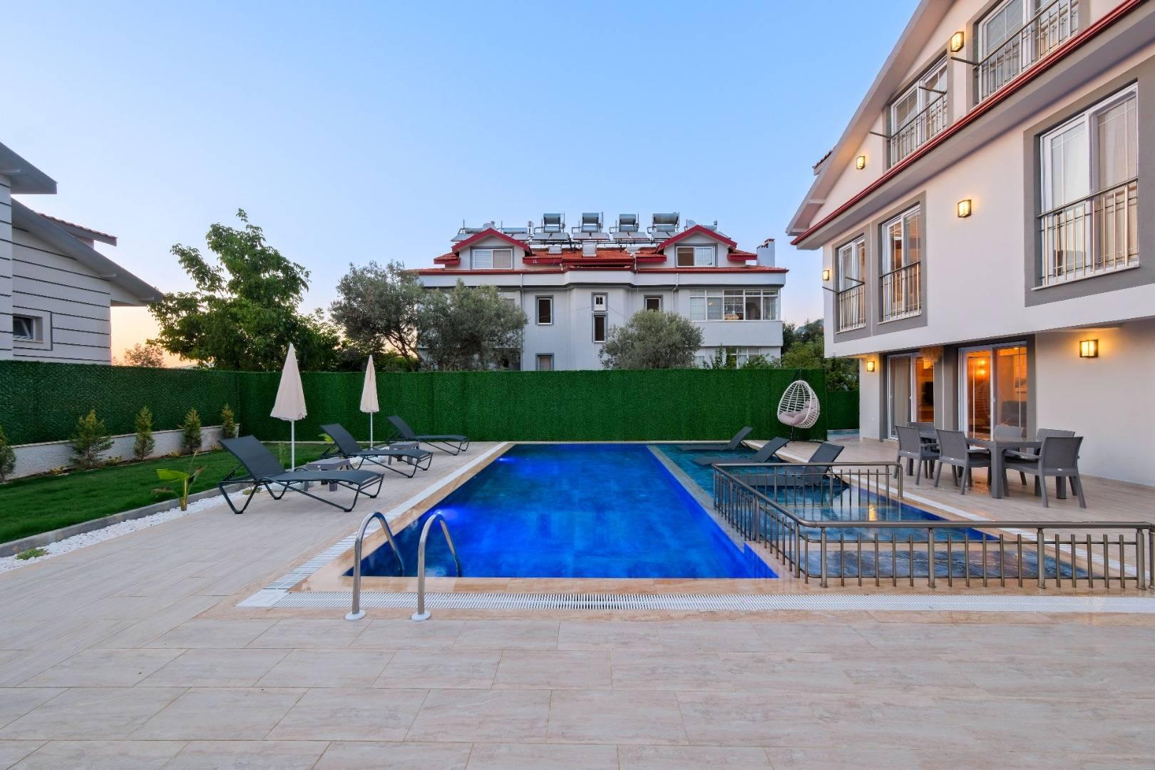 Fethiye Ölüdeniz'de Doğa Manzaralı, Özel Havuzlu, Jakuzili Villa-33285