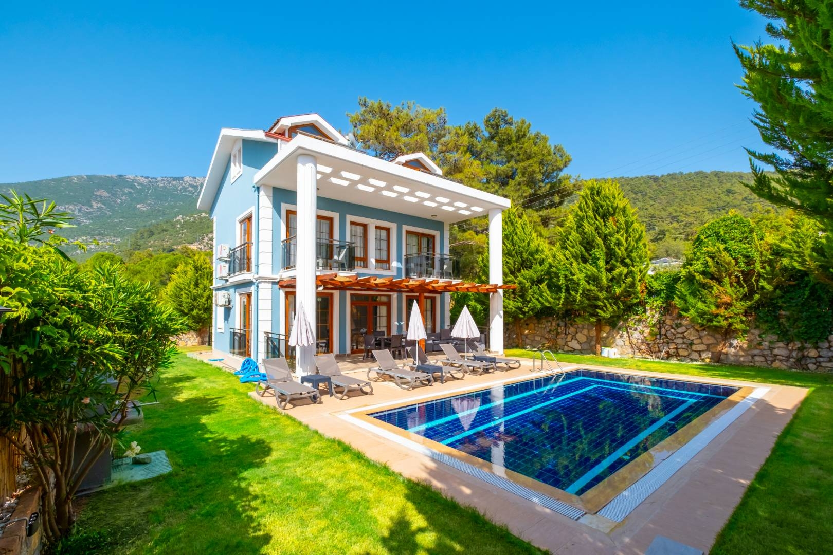 Fethiye Ölüdeniz'de Doğa İçerisinde, Özel Havuzlu, Modern Villa