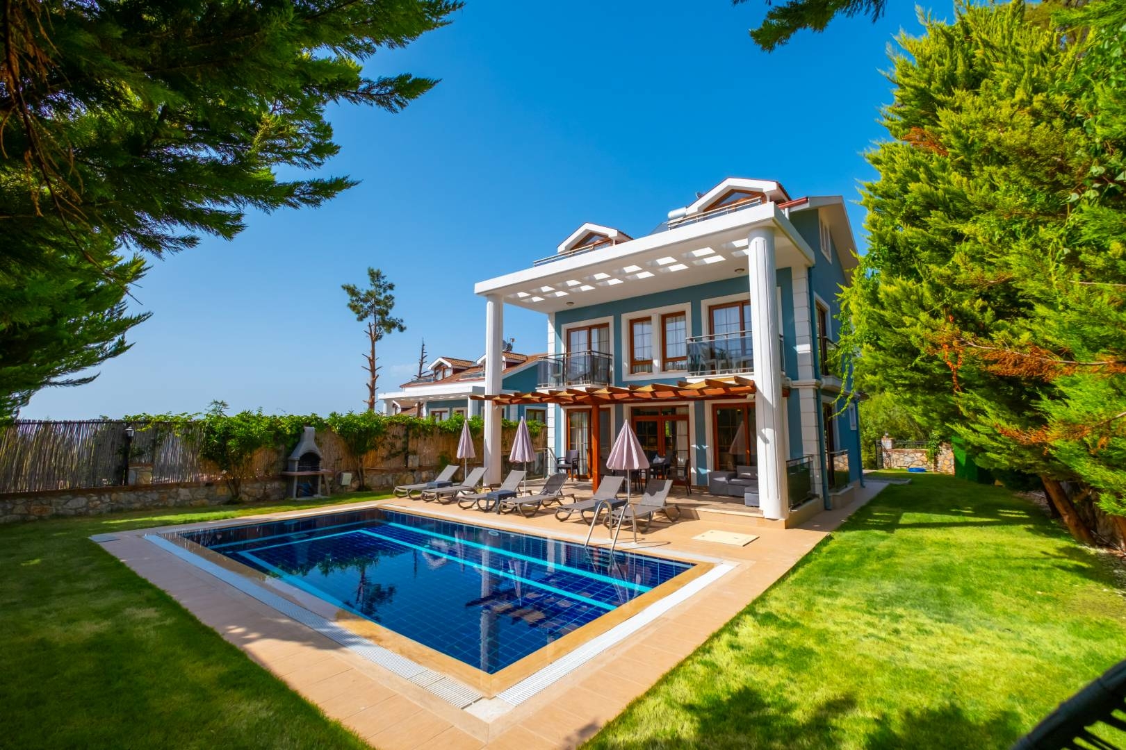 Fethiye Ölüdeniz'de Doğa İçerisinde, Özel Havuzlu, Modern Villa