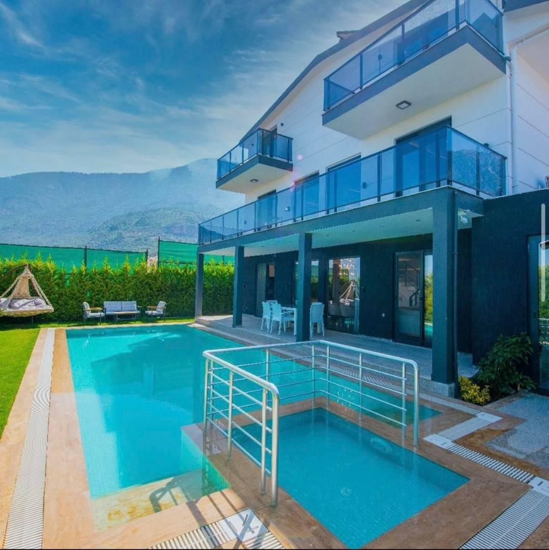 Fethiye Ölüdeniz'de Elverişli Konumda, Özel Havuzlu, 7 Kişilik Villa-42313