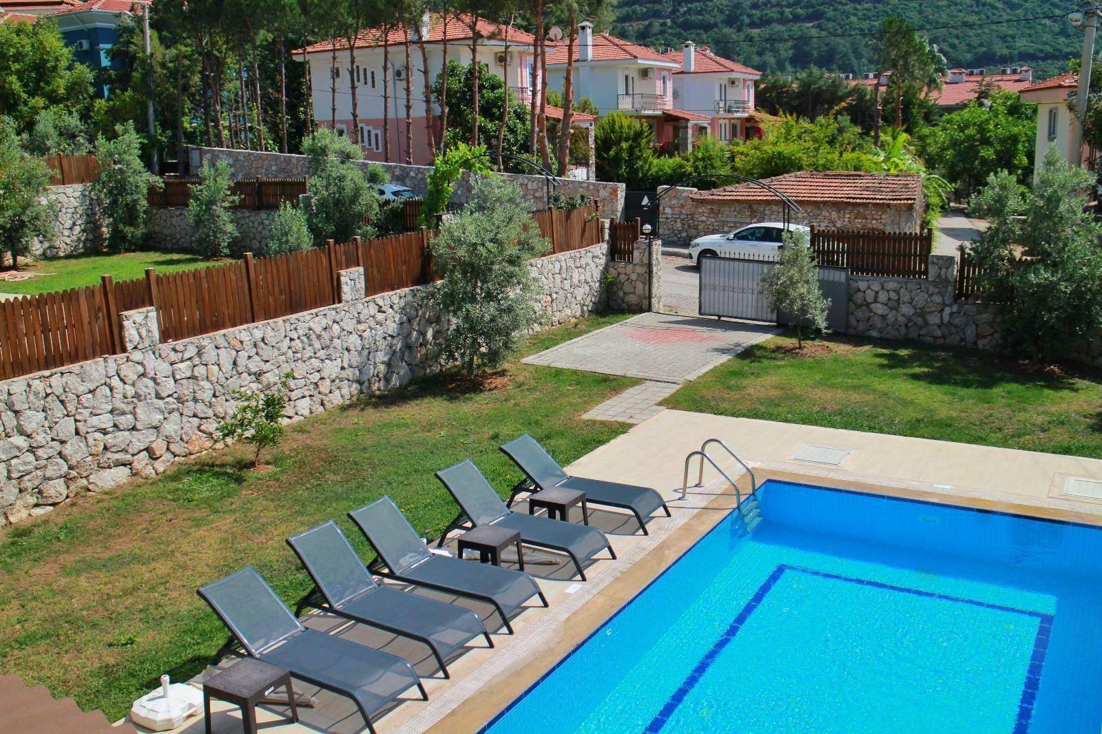 Fethiye Ölüdeniz'de Elverişli Konumda, Özel Havuzlu, Ferah Villa-42334
