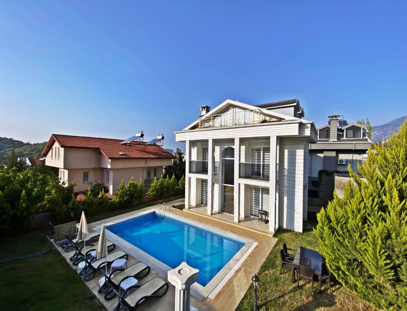 Fethiye Ölüdeniz'de Elverişli Konumda, Özel Havuzlu, Konforlu Villa-43108