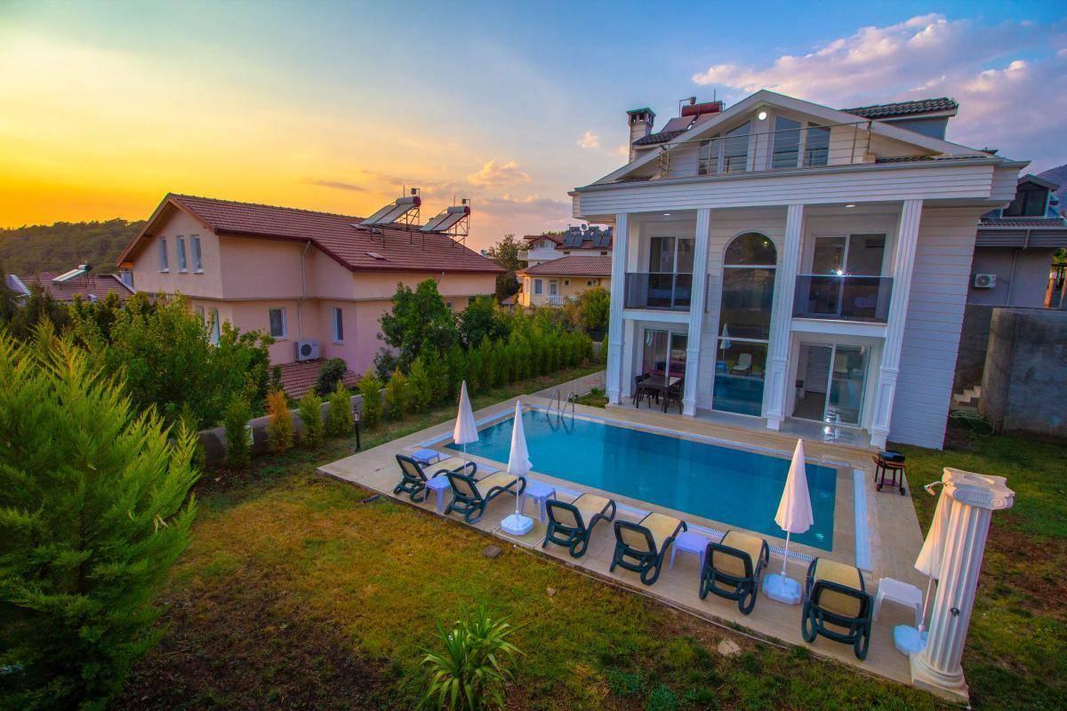 Fethiye Ölüdeniz'de Elverişli Konumda, Özel Havuzlu, Konforlu Villa-43108