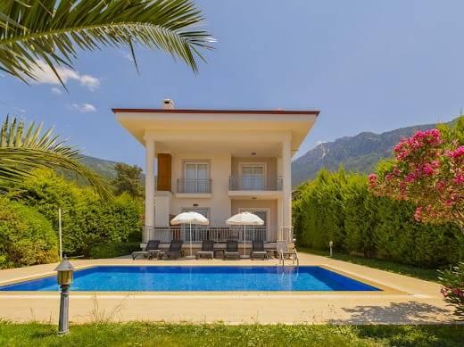 Fethiye Ölüdeniz'de Ferah Bahçe İçerisinde, Özel Havuzlu, 4+1 Villa-42317