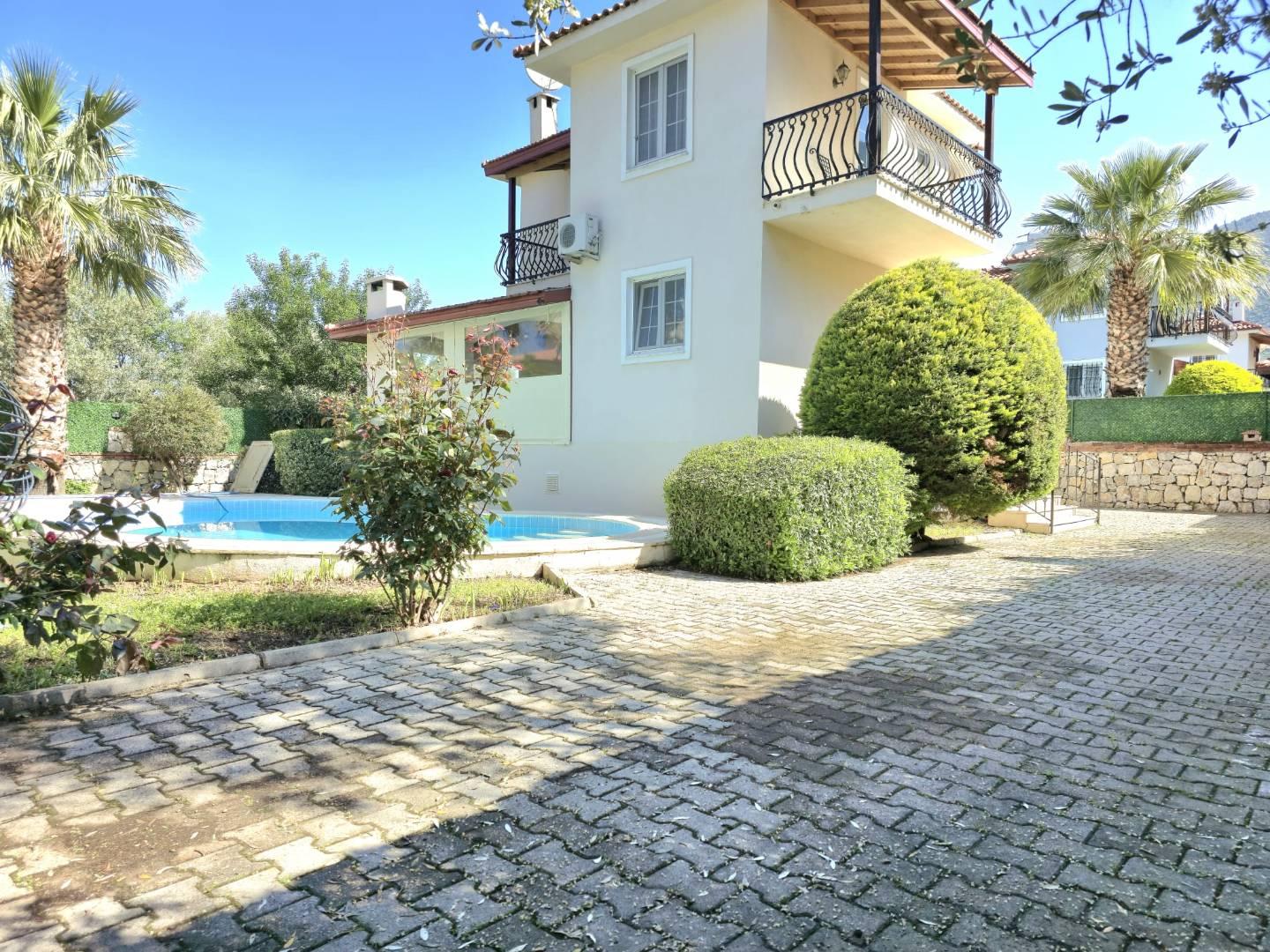 Fethiye Ölüdeniz'de Geniş Ailelere Uygun, Özel Havuzlu, 4+1 Villa-42616