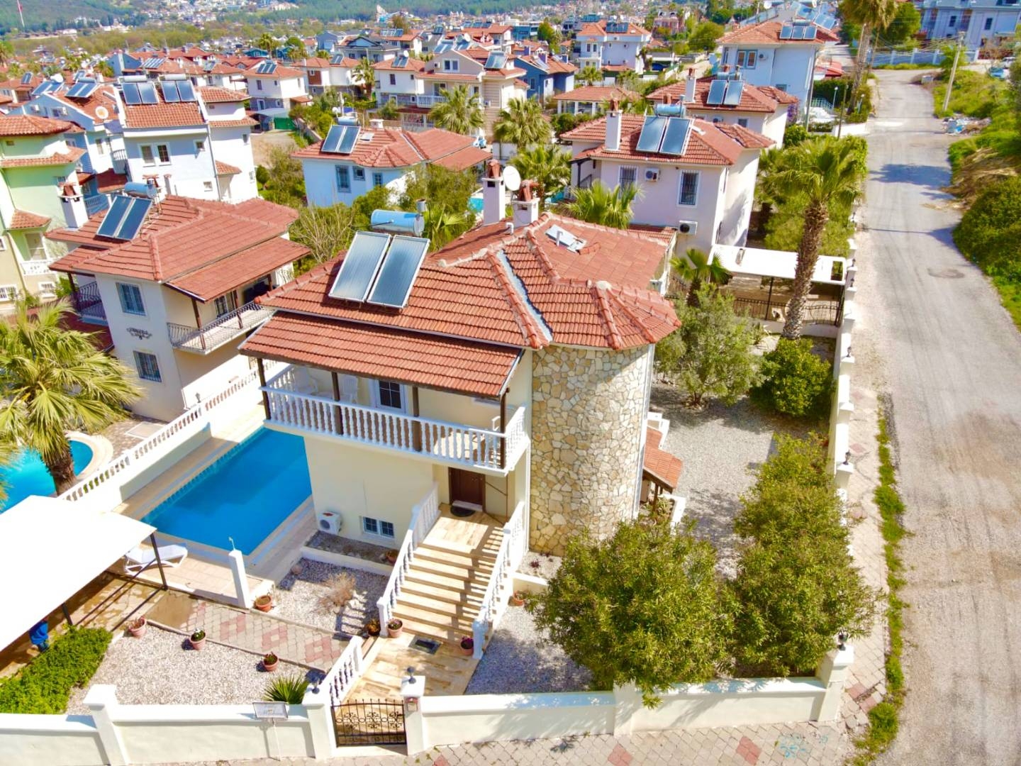 Fethiye Ölüdeniz'de Geniş Ailelere Uygun, Özel Havuzlu, 4+1 Villa