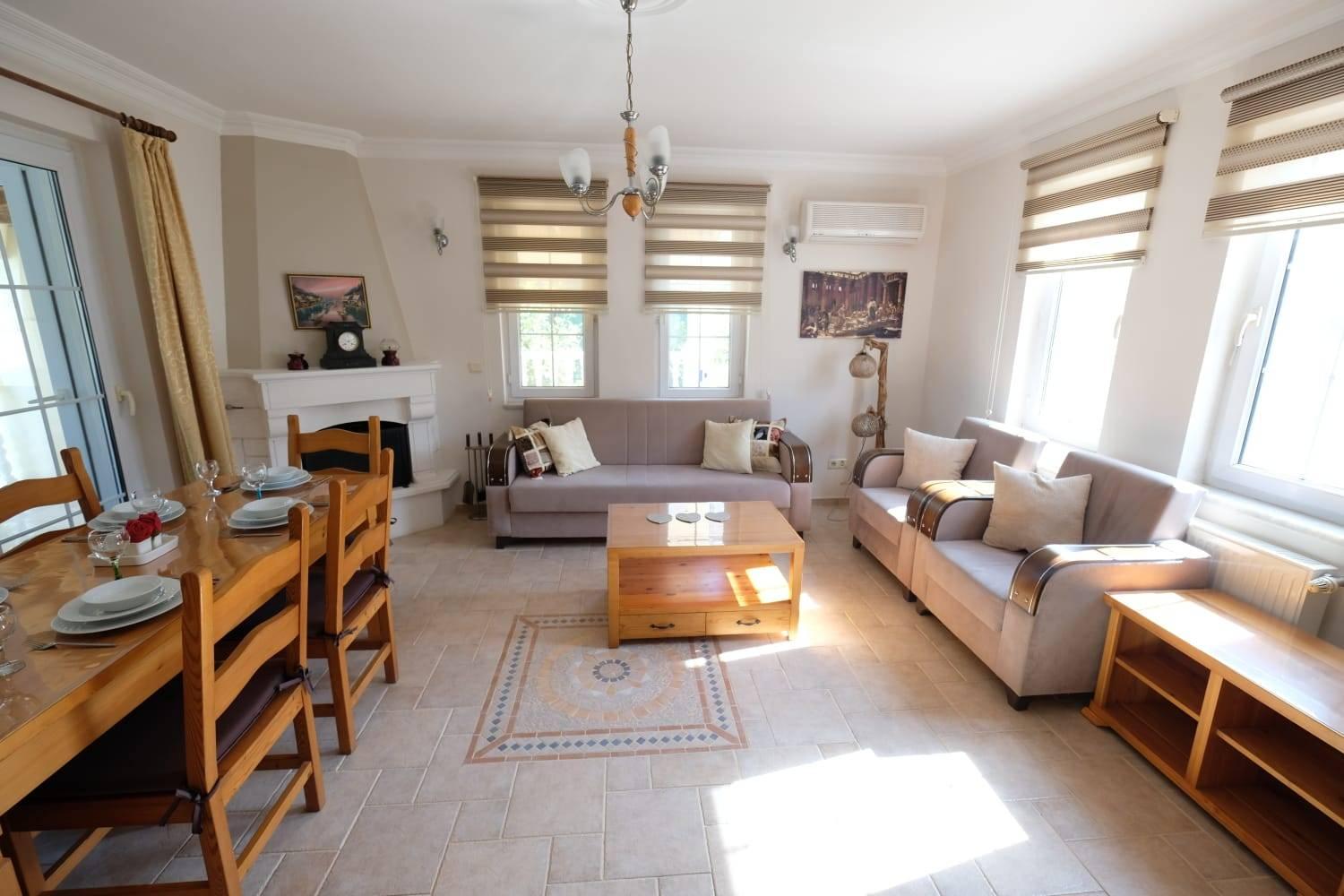 Fethiye Ölüdeniz'de Geniş Ailelere Uygun, Özel Havuzlu, 4+1 Villa-42641