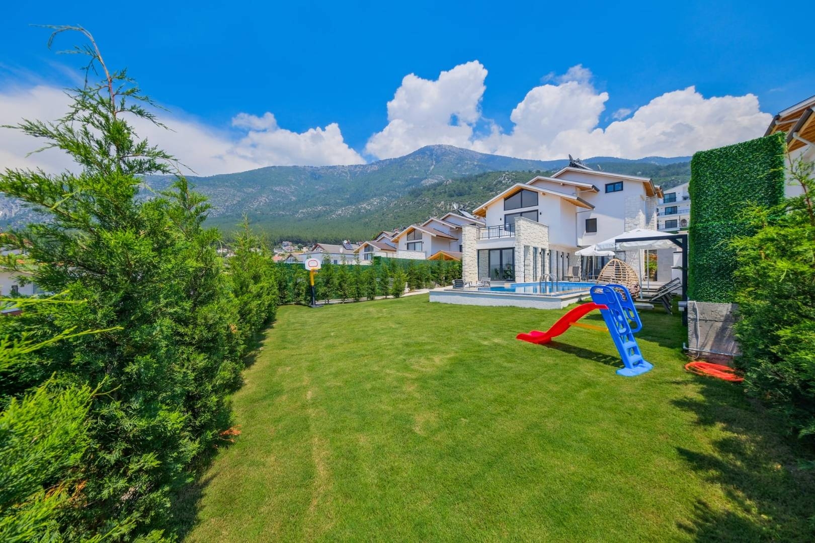 Fethiye Ölüdeniz'de Geniş Ailelere Uygun, Özel Havuzlu, Konforlu Villa