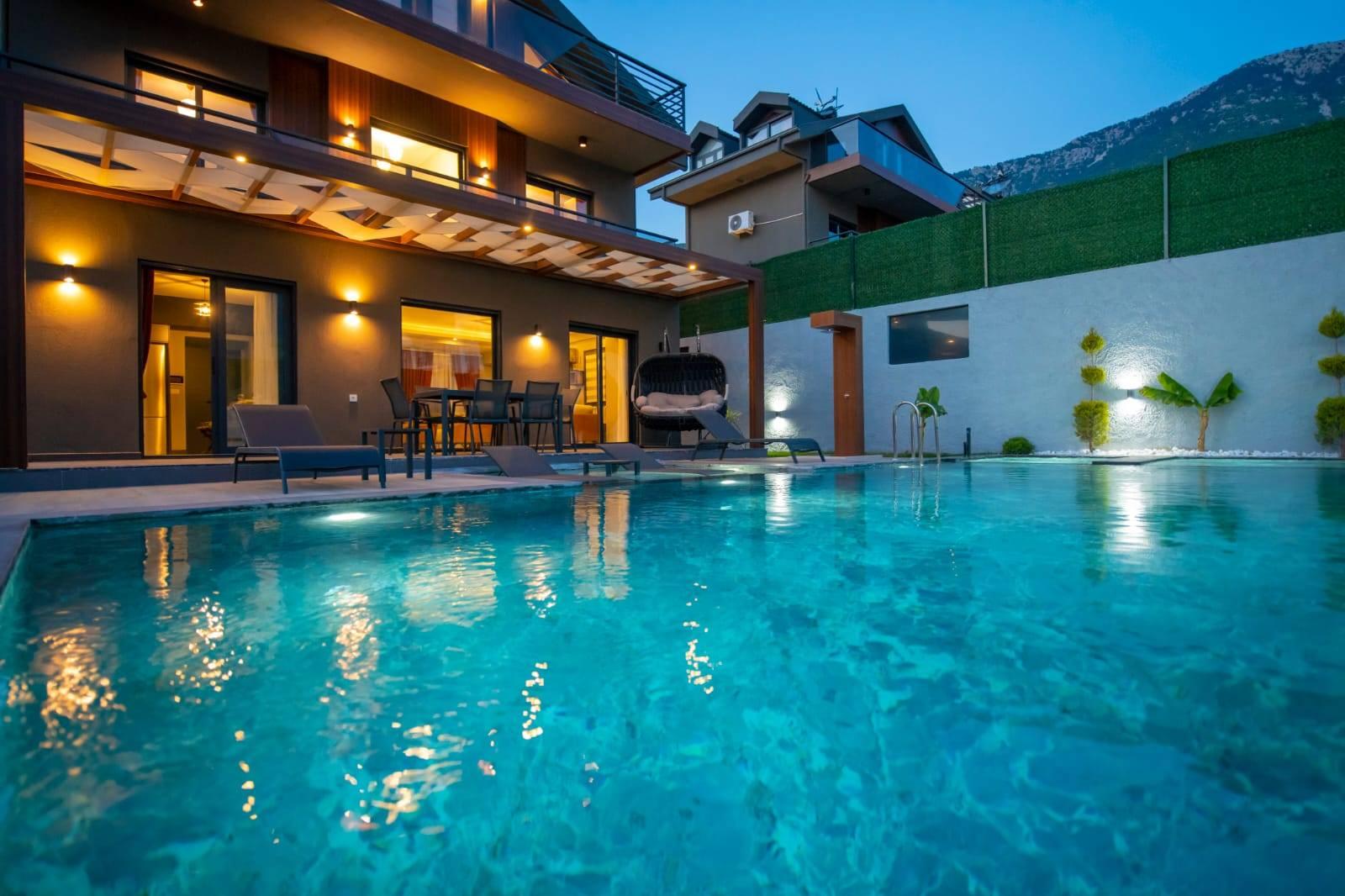 Fethiye Ölüdeniz'de Geniş Ailelere Uygun, Özel Havuzlu, Lüks Villa-43486