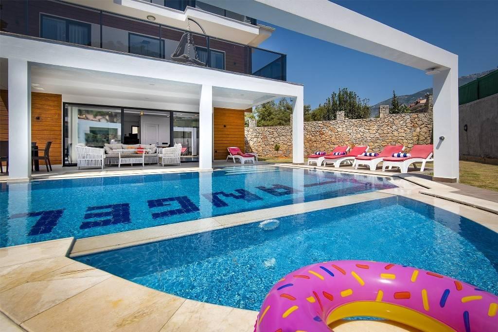 Fethiye Ölüdeniz'de Büyük Bahçeli, Özel Havuzlu, Lüks Villa-41374
