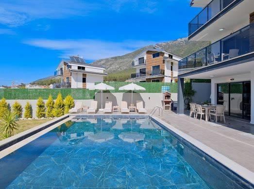Fethiye Ölüdeniz'de Geniş Bahçeli, Özel Havuzlu, Hamamlı Villa-40201