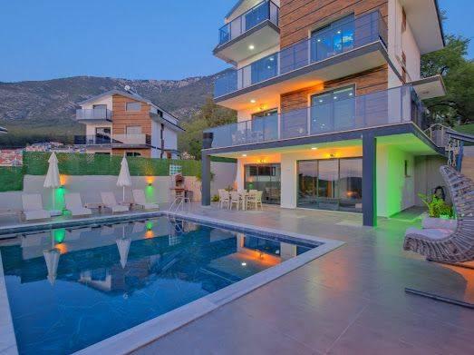 Fethiye Ölüdeniz'de Geniş Bahçeli, Özel Havuzlu, Hamamlı Villa-40201