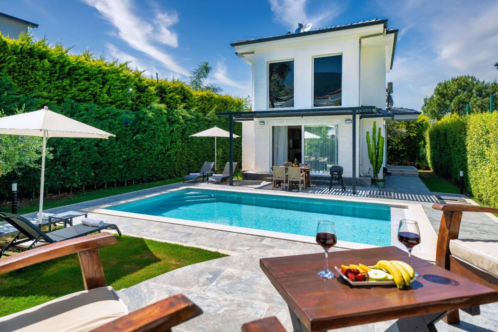 Fethiye Ölüdeniz'de Huzurlu Doğada, Özel Havuzlu, 4 Kişilik Villa-41850