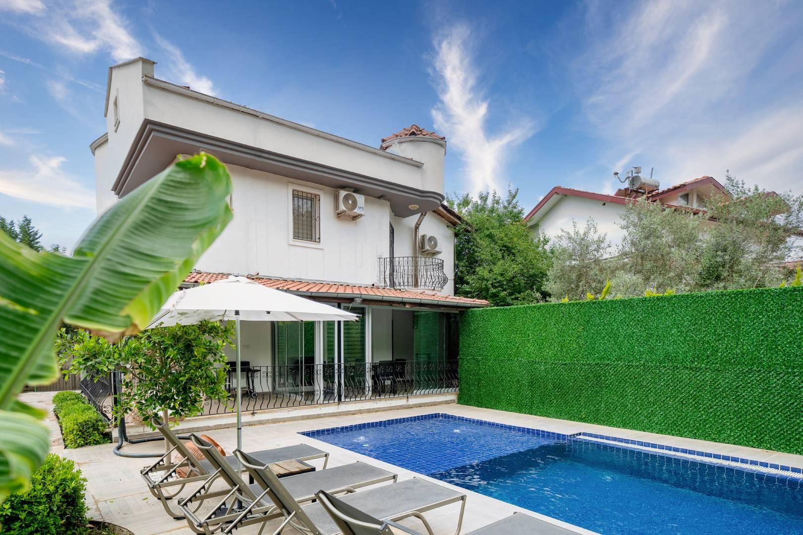 Fethiye Ölüdeniz'de Huzurlu Doğada, Özel Havuzlu, Lüks Villa-41417