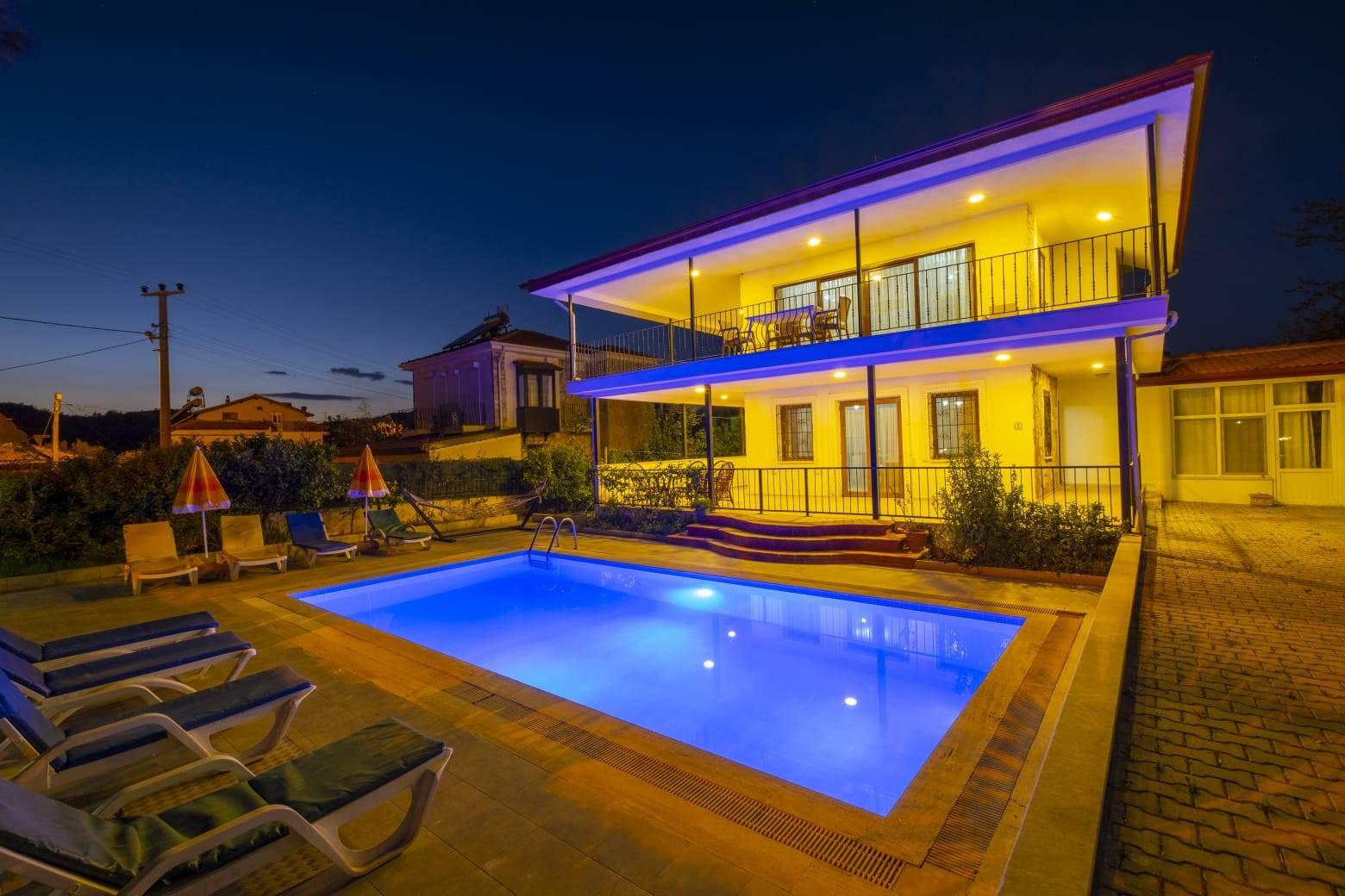 Fethiye Ölüdeniz'de Kalabalık Ailelere Uygun, Özel Havuzlu, 5+1 Villa-41899