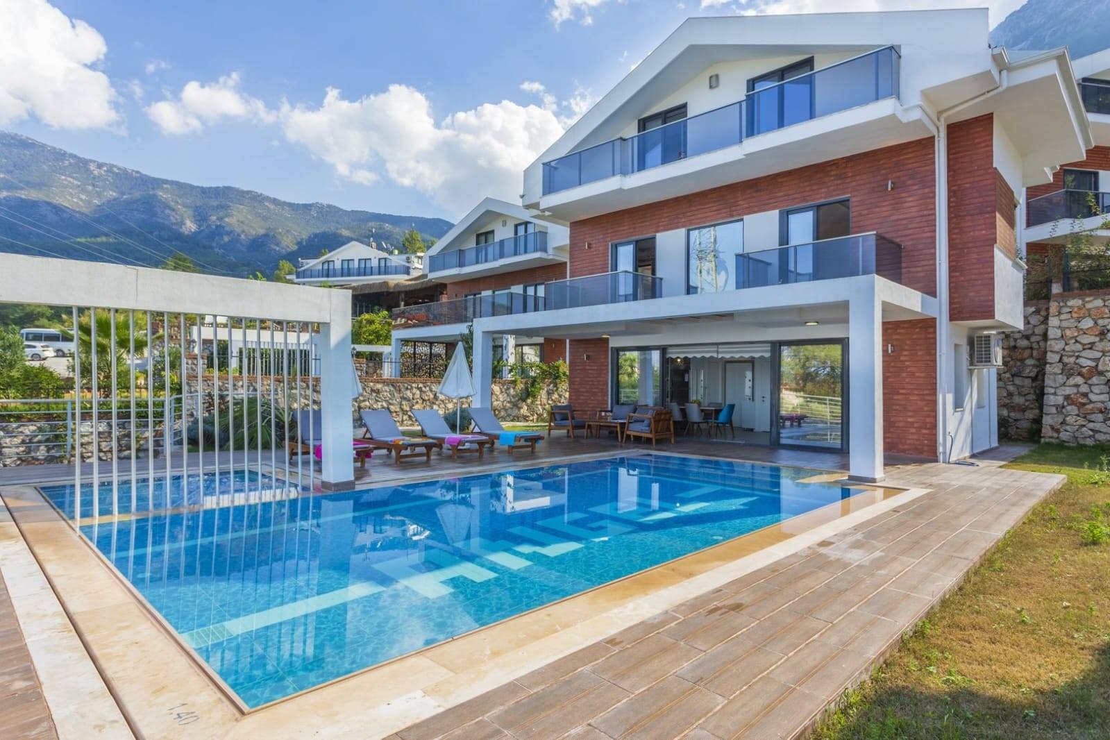 Fethiye Ölüdeniz'de Kalabalık Ailelere Uygun, Özel Havuzlu, Lüks Villa