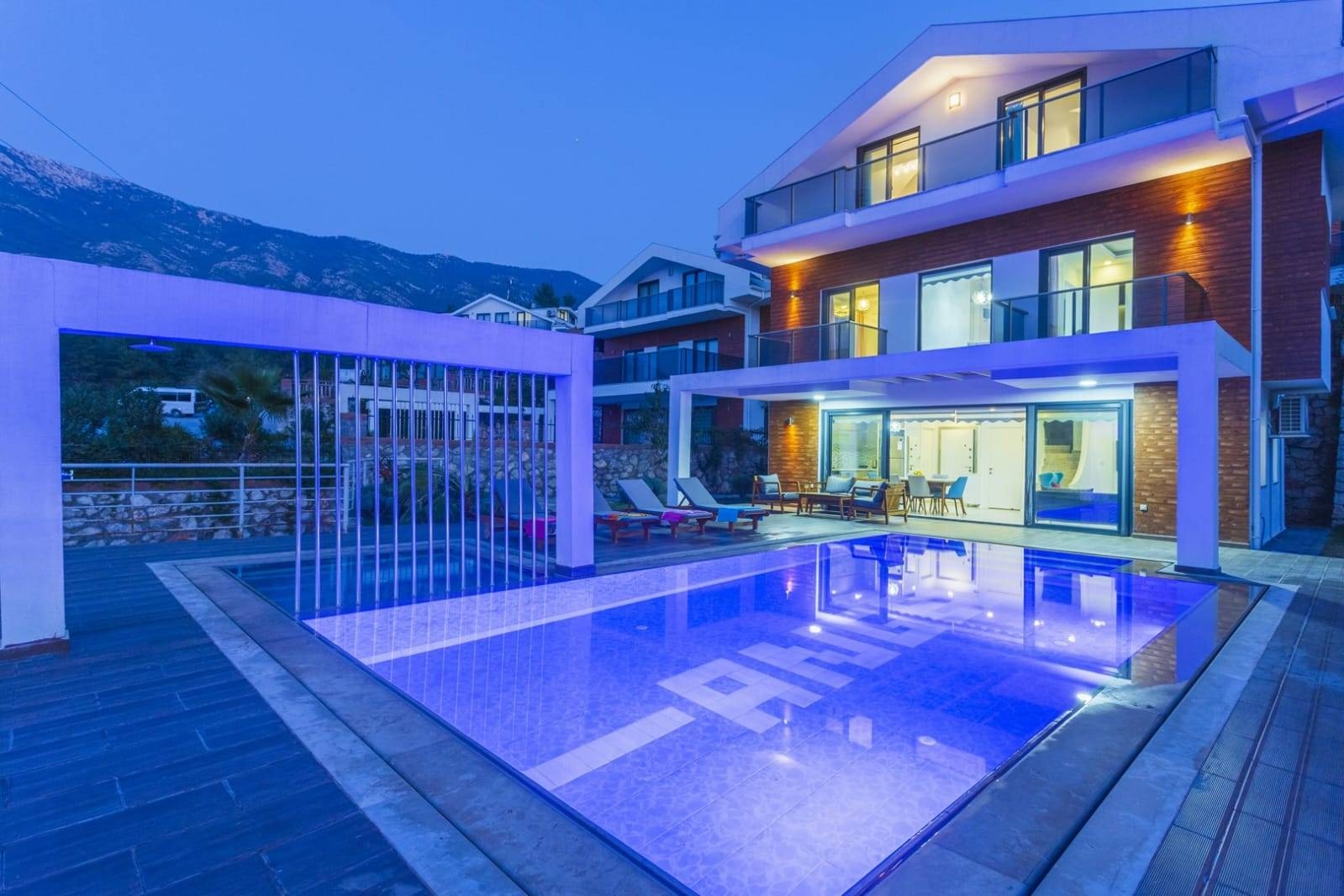 Fethiye Ölüdeniz'de Kalabalık Ailelere Uygun, Özel Havuzlu, Lüks Villa