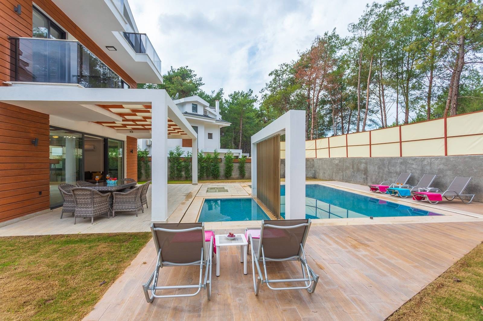 Fethiye Ölüdeniz'de Büyük Ailelere Uygun, Özel Havuzlu, Nezih Villa