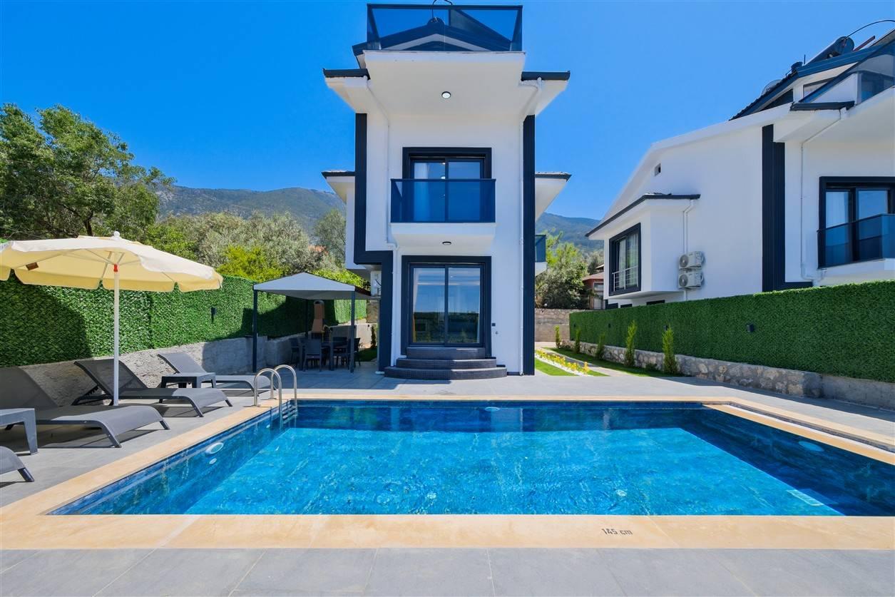 Fethiye Ölüdeniz'de Geniş Ailelere Uygun, Özel Havuzlu, Modern Villa-41734