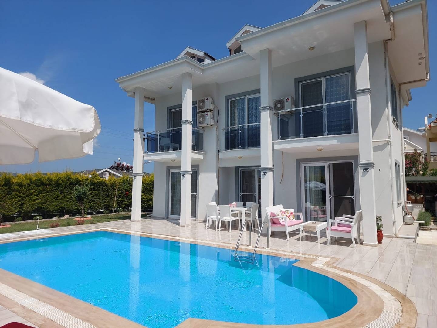 Fethiye Ölüdeniz'de Kalabalık Ailelere Uygun, Özel Havuzlu, Şık Villa