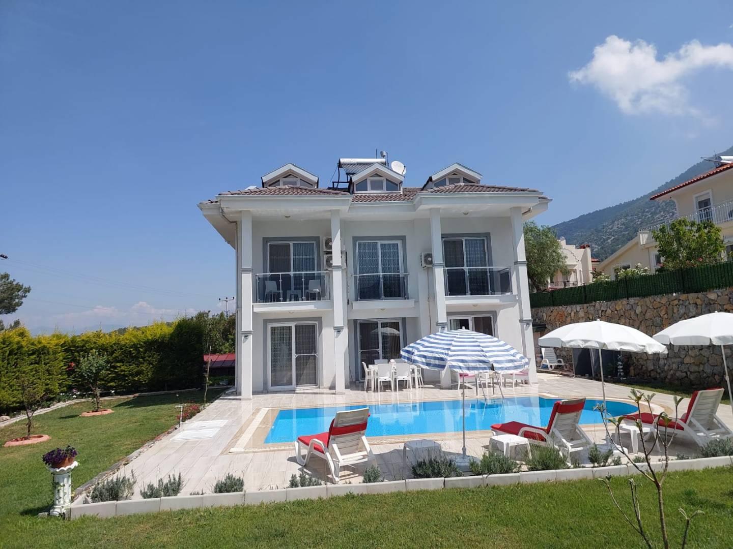 Fethiye Ölüdeniz'de Kalabalık Ailelere Uygun, Özel Havuzlu, Şık Villa-42643