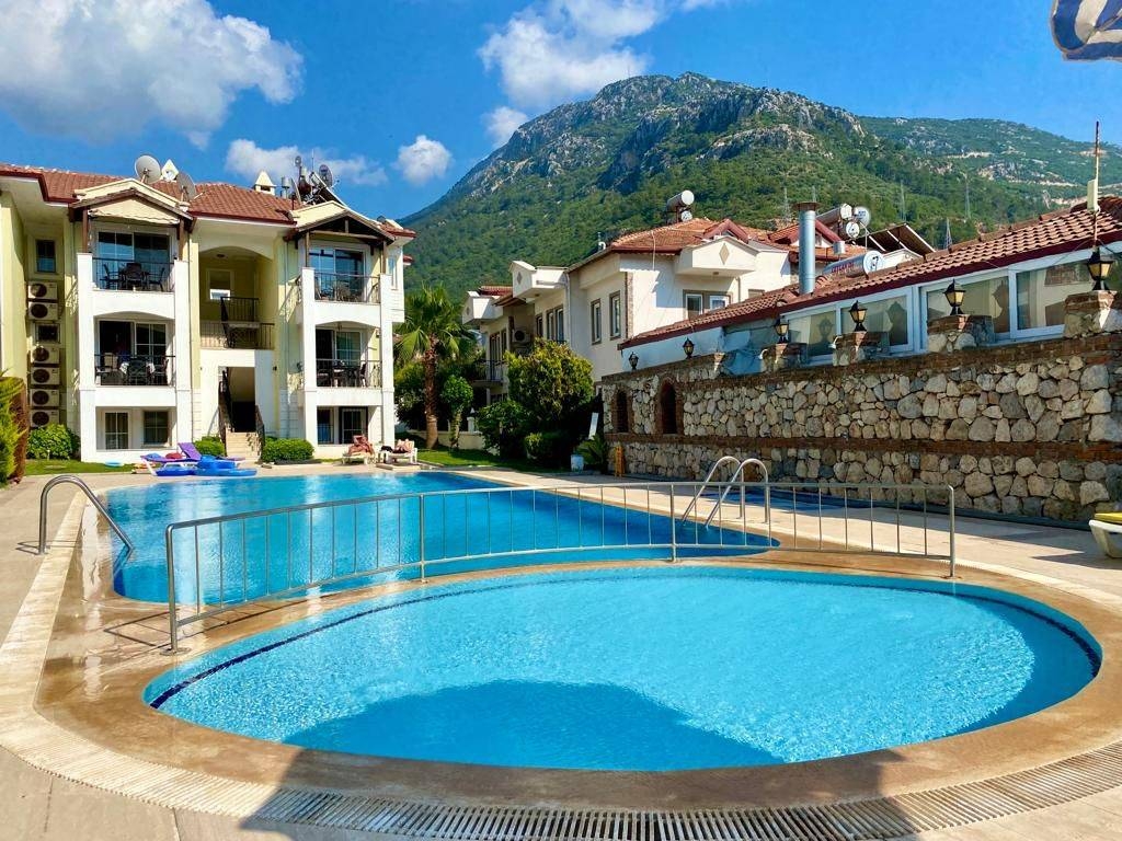 Fethiye Ölüdeniz'de Merkezi Konumda, Ortak Havuzlu, Konforlu Suit