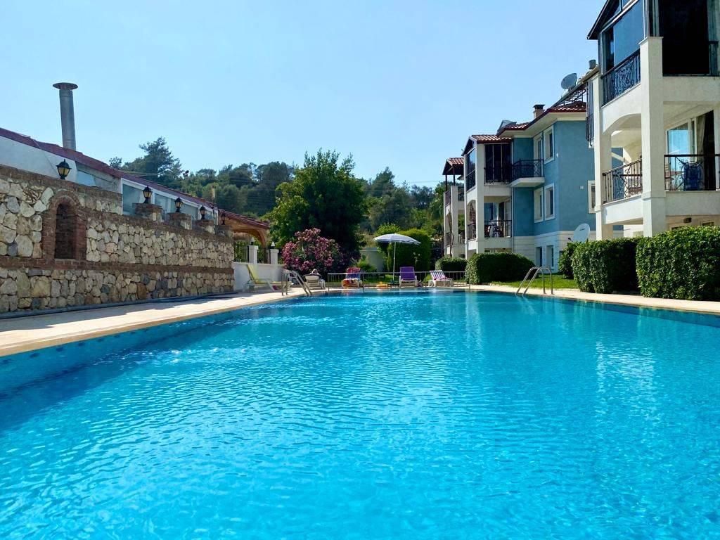 Fethiye Ölüdeniz'de Merkezi Konumda, Ortak Havuzlu, Konforlu Suit-43609