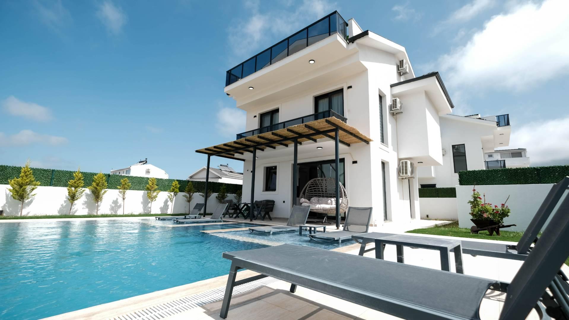 Fethiye Ölüdeniz'de Doğayla İç İçe, Özel Havuzlu, Lüks Tatil Villası-41435