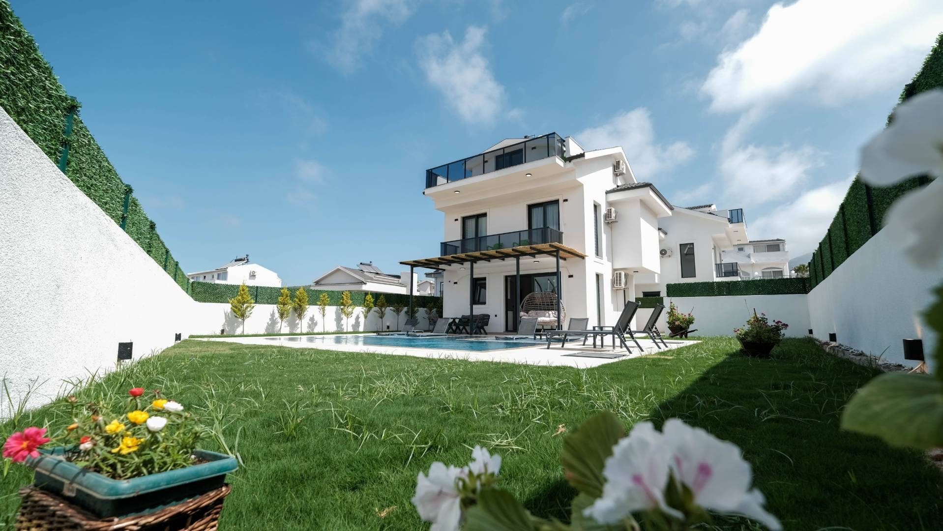 Fethiye Ölüdeniz'de Doğayla İç İçe, Özel Havuzlu, Lüks Tatil Villası