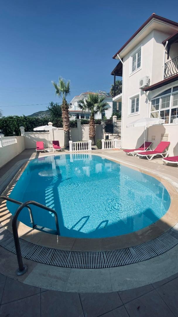 Fethiye Ölüdeniz'de Merkezi Konumda, Özel Havuzlu, Lüks Villa