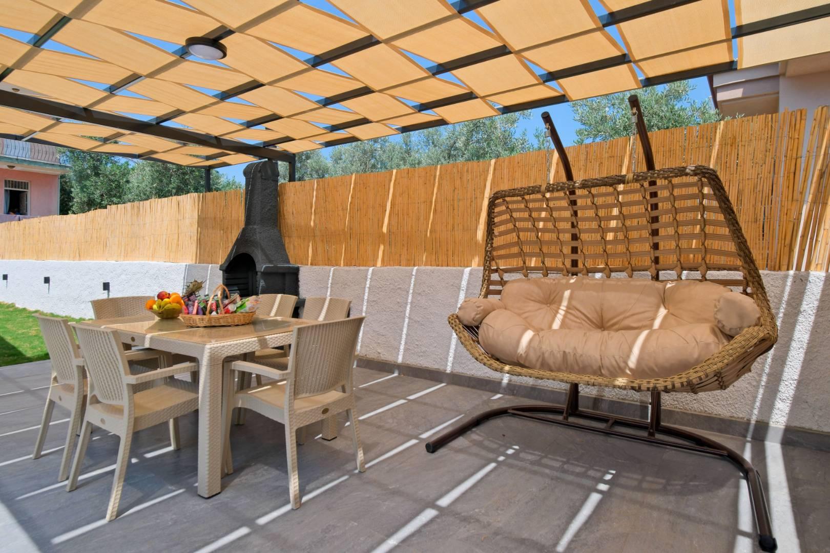 Fethiye Ölüdeniz'de Merkezi Konumda, Özel Havuzlu, Modern Villa-43903