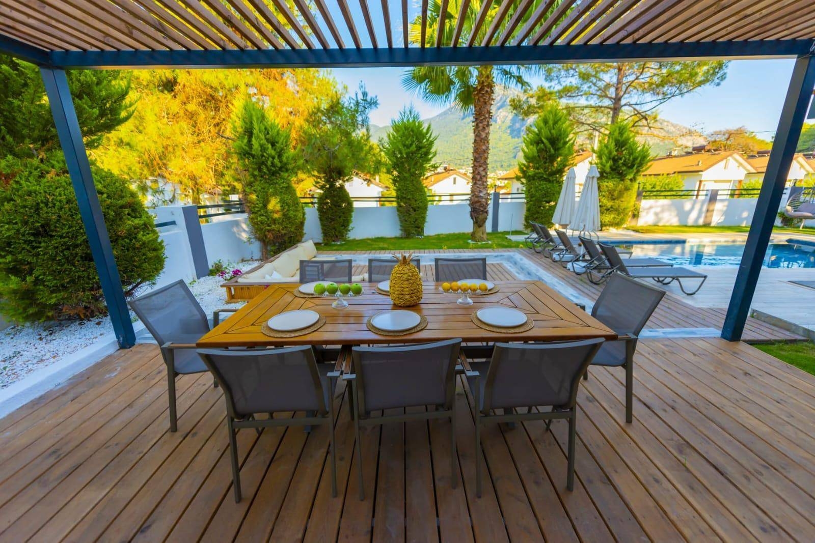 Fethiye Ölüdeniz'de Modern Tasarımlı, Özel Havuzlu, 4+1 Konforlu Villa