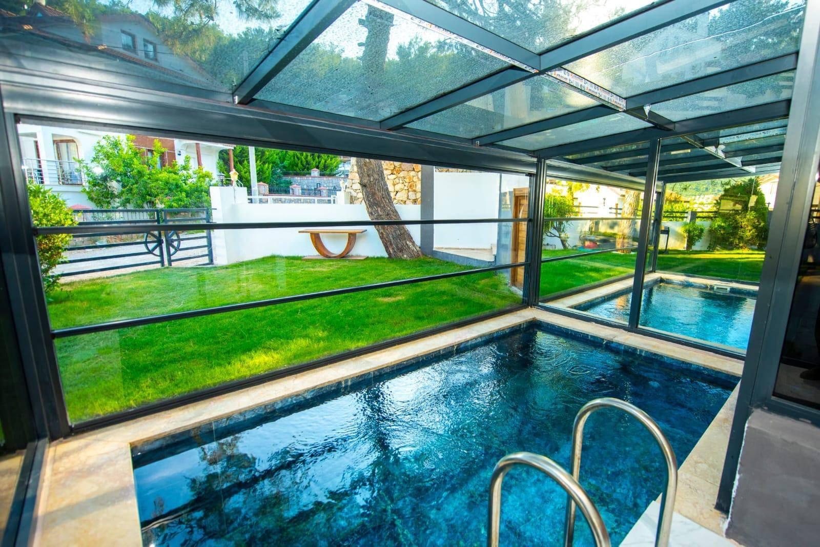 Fethiye Ölüdeniz'de Modern Tasarımlı, Özel Havuzlu, 4+1 Konforlu Villa-42684