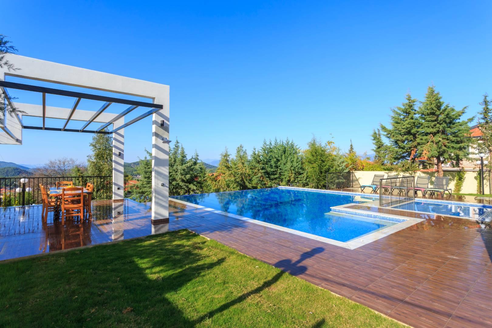 Fethiye Ölüdeniz'de Muhteşem Doğada, Kapalı Havuzlu, Konforlu Villa-19779