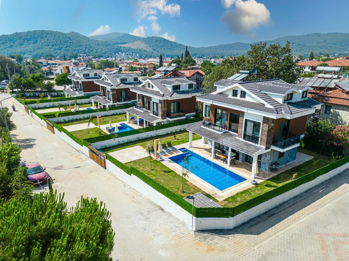 Fethiye Ölüdeniz'de Muhteşem Konumda, Özel Havuzlu, Modern Villa-36893