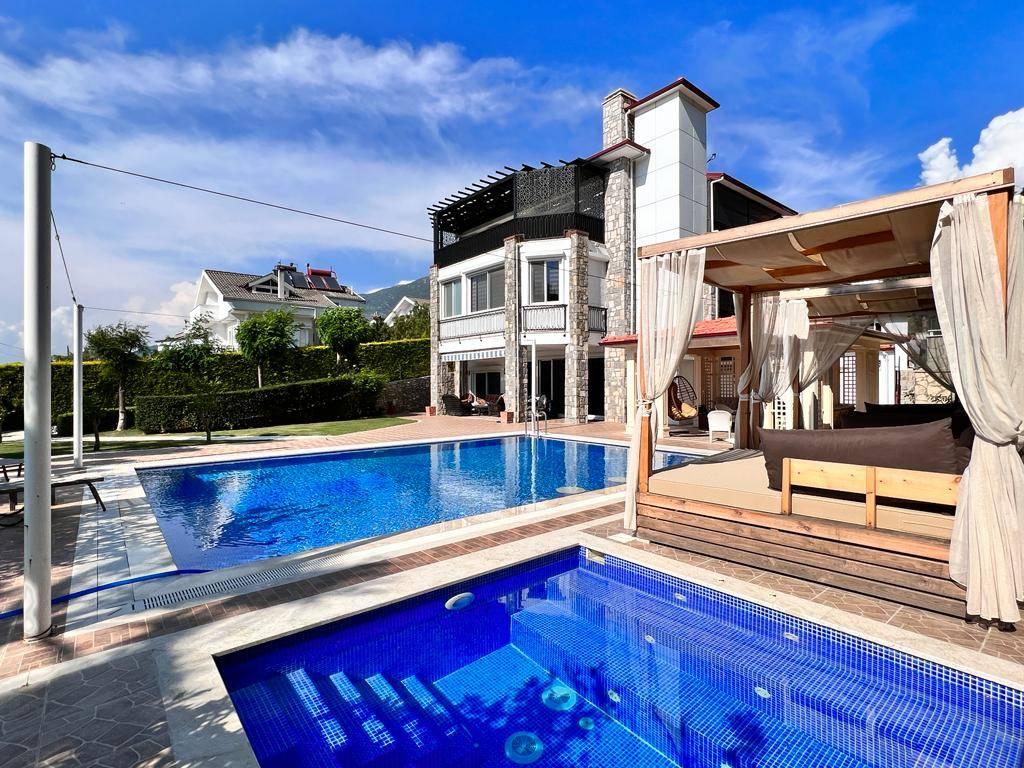 Fethiye Ölüdeniz'de Nefes Kesen Doğada, Özel Havuzlu, Konforlu Villa-41438