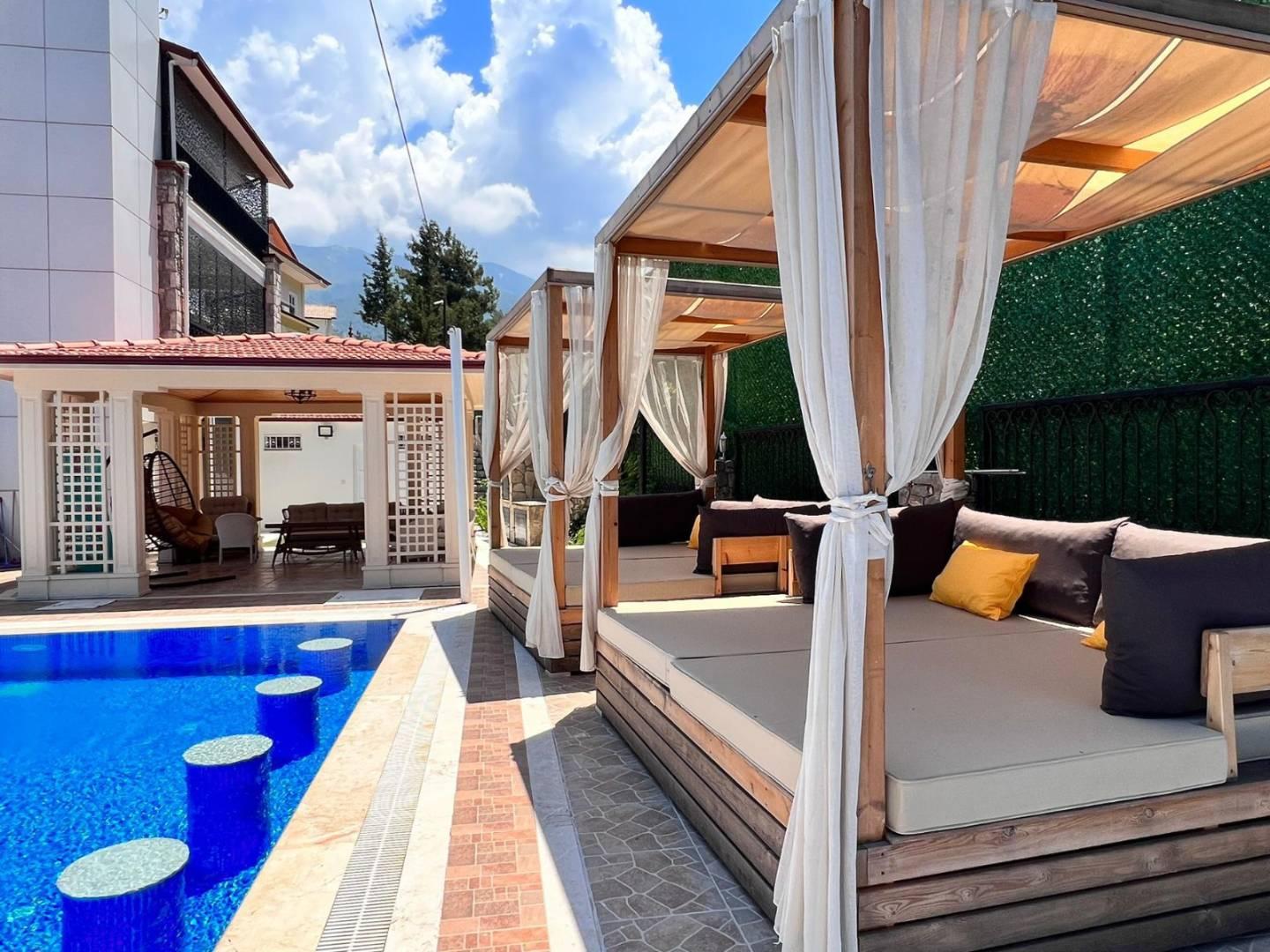 Fethiye Ölüdeniz'de Nefes Kesen Doğada, Özel Havuzlu, Konforlu Villa-41438