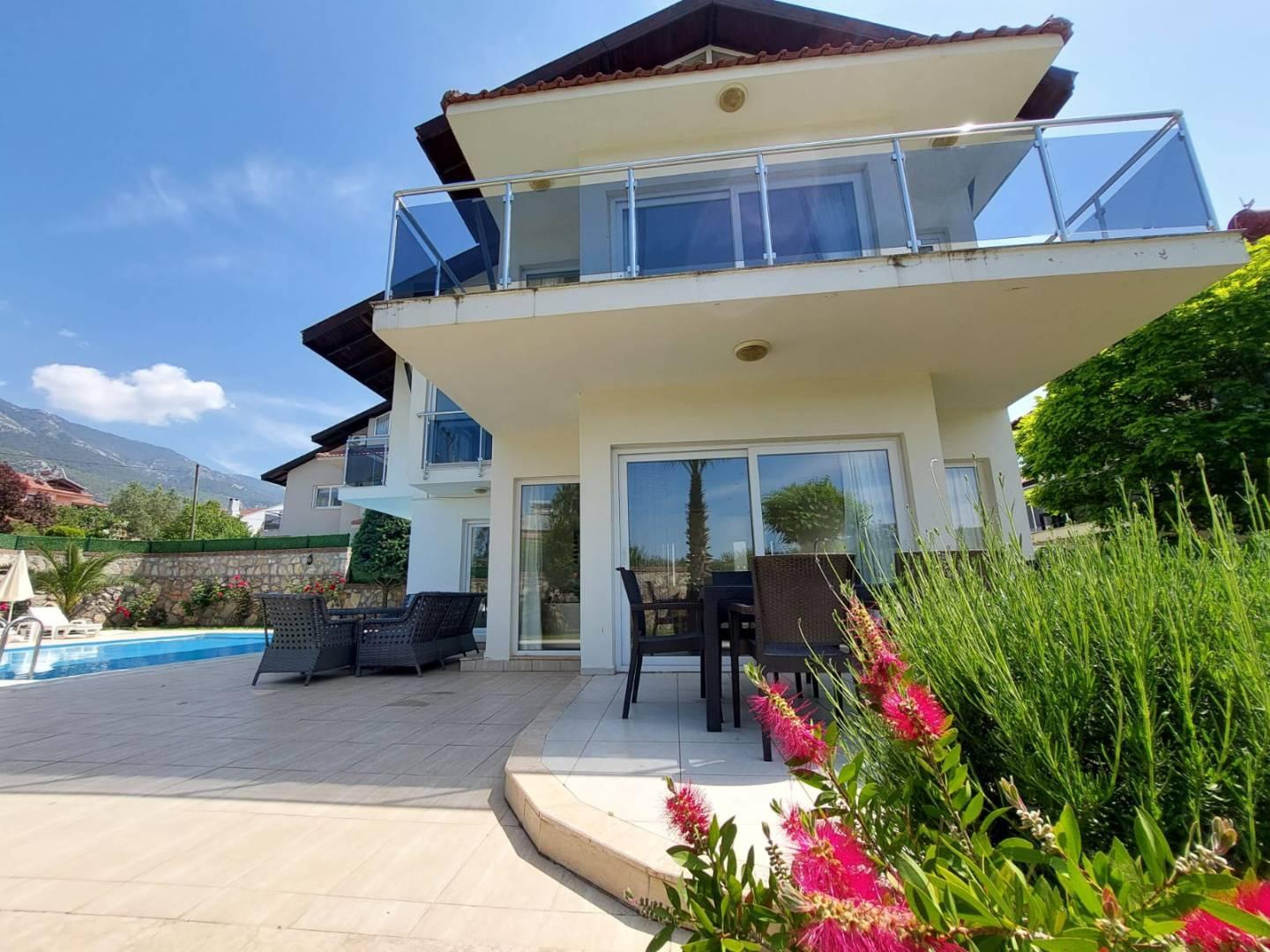 Fethiye Ölüdeniz'de Nezih Konumda, Özel Havuzlu, Ferah Villa-42642