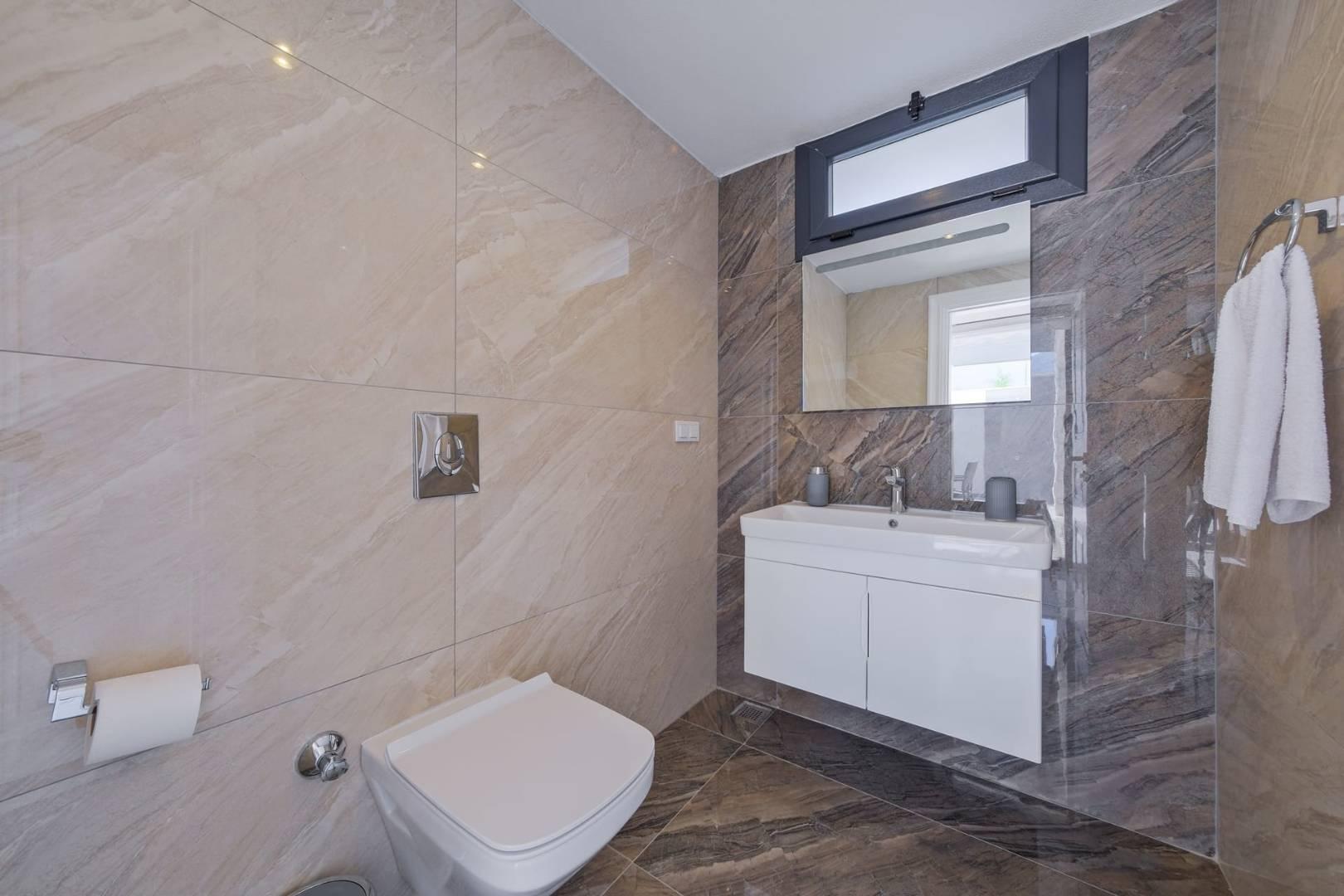 Fethiye Ölüdeniz'de Nezih Konumda, Özel Havuzlu, Jakuzili Villa-43577